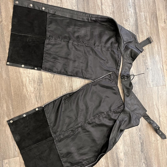 Motorcycle chaps - Picture 3 of 5